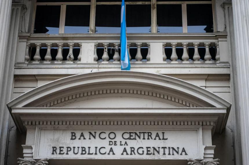 Deacuteficit cambiario reacutecord- US 11656 millones en 10 meses y marzo con nuevo maacuteximo