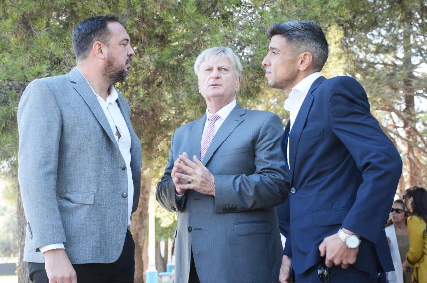 Feito no contesta pero saltoacute el charco y se alineoacute con di Naacutepoli
