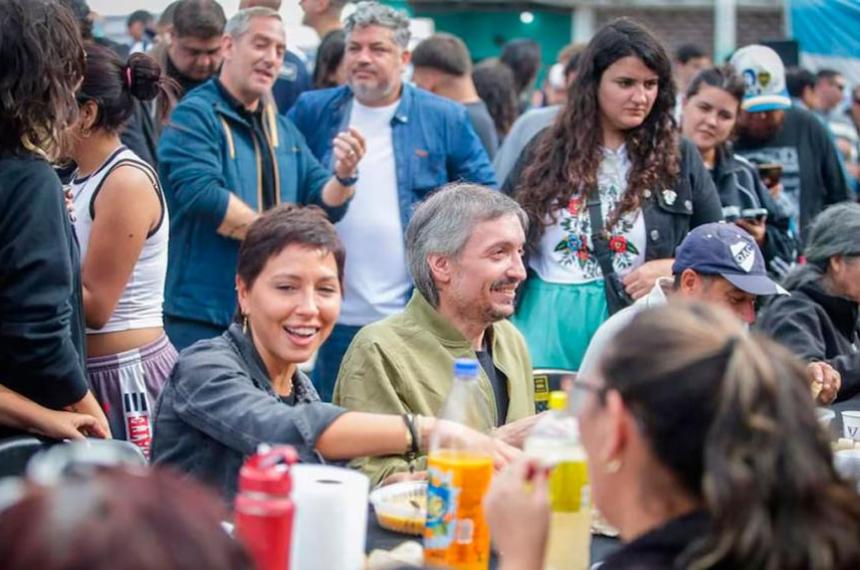 Cristina 2025- Maacuteximo Kirchner y Mayra Mendoza encabezaron un acto con guintildeos a la candidatura de CFK