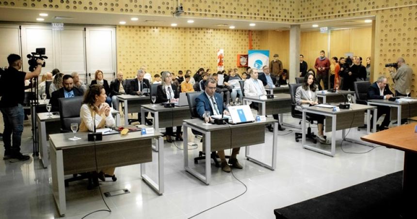 El Concejo de Pico aproboacute el nuevo convenio de concesioacuten de agua y cloacas