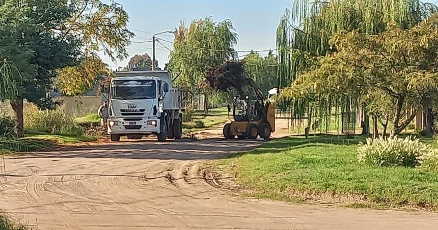 Tras el enojo de los vecinos el municipio de Toay limpioacute el barrio Villa Aacutengela