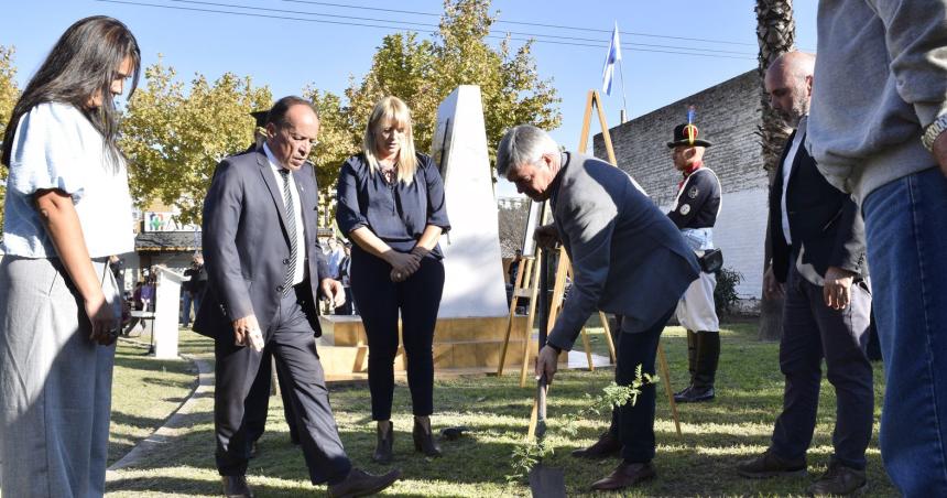 La Pampa recordoacute el hundimiento del Belgrano y a sus heacuteroes