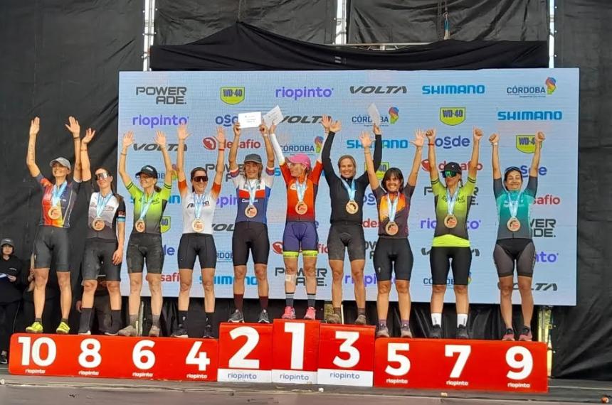 Podios pampeanos en Coacuterdoba