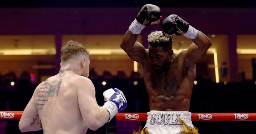 Canelo derrotoacute sin sobresaltos a William Scull
