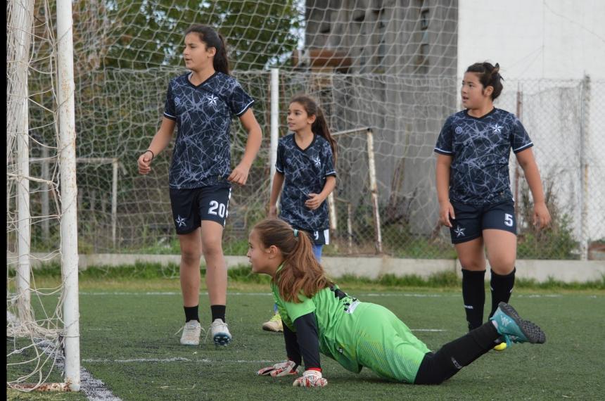 La Liga Pampeana no envioacute a aacuterbitros a un partido de fuacutetbol femenino