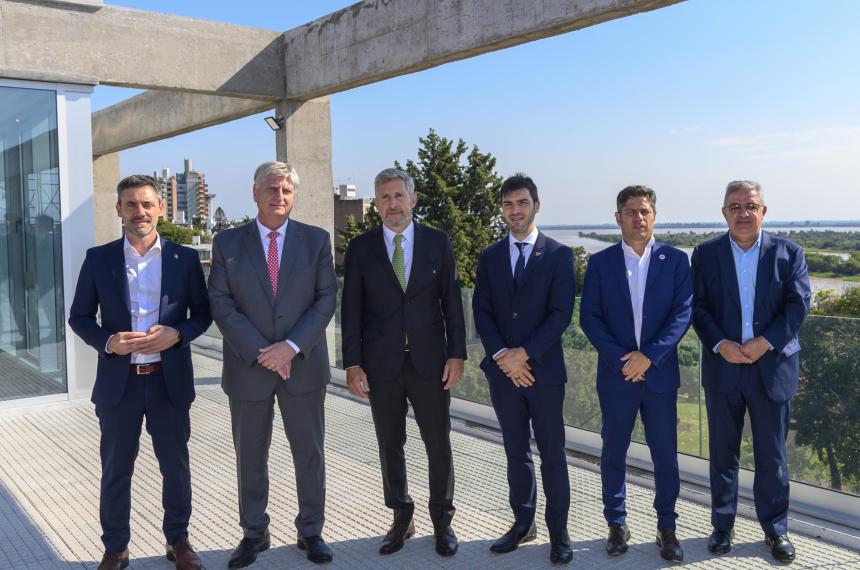 Ziliotto junto a cinco gobernadores- Necesitamos recursos porque vienen eacutepocas difiacuteciles