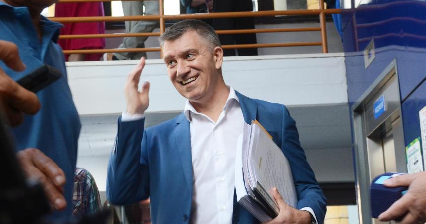 No pueden sacarnos de un diacutea para el otro recursos que nos corresponden
