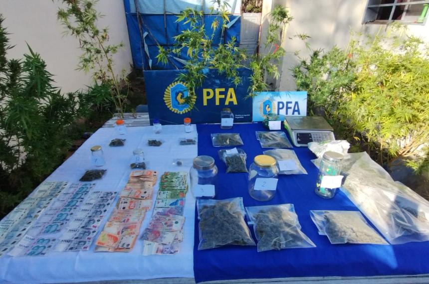 Dos detenidos y secuestro de droga en el barrio Ranqueles