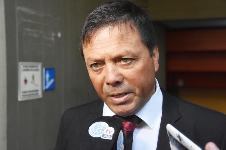 Luciano no precisa una liacutenea interna tiene los votos que otros no tienen