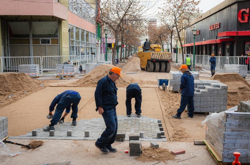 El municipio dice que se inicia la uacuteltima etapa de la semipeatonal