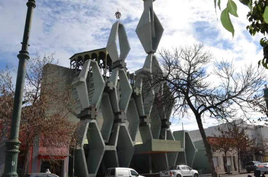 Las campanas de la Catedral anunciaron la eleccioacuten de Leoacuten XIV