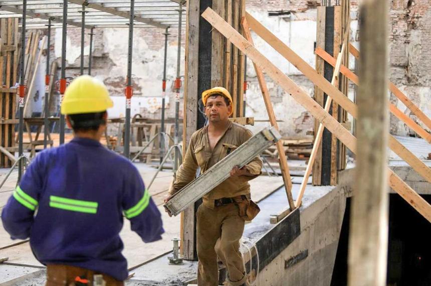 Fuerte suba de venta de insumos para la construccioacuten en abril