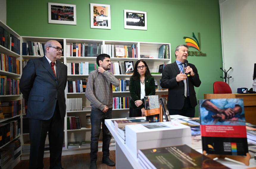 Convenio entre la UNLPam y la CPE para la venta de libros de Editorial Voces