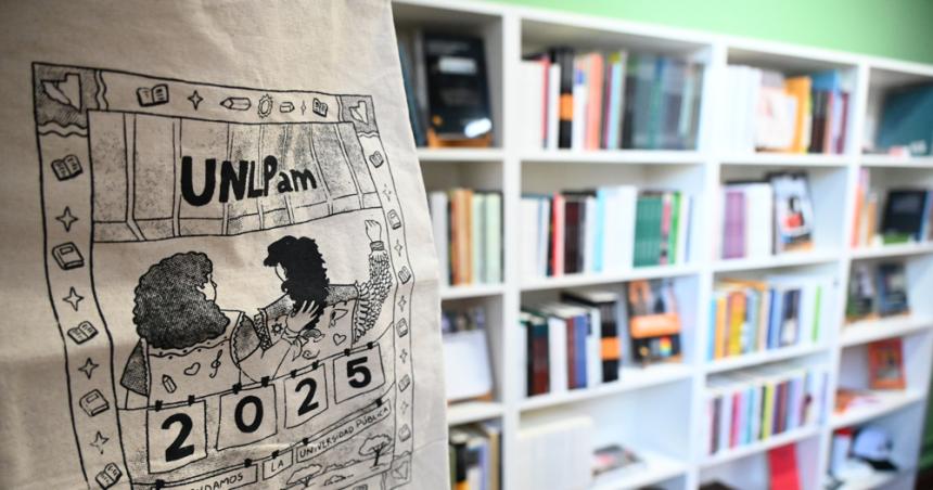 Convenio entre la UNLPam y la CPE para la venta de libros de Editorial Voces