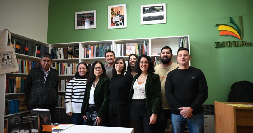 Convenio entre la UNLPam y la CPE para la venta de libros de Editorial Voces