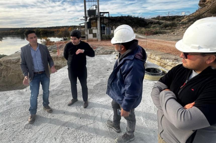 Recorrida por obras en Casa de Piedra