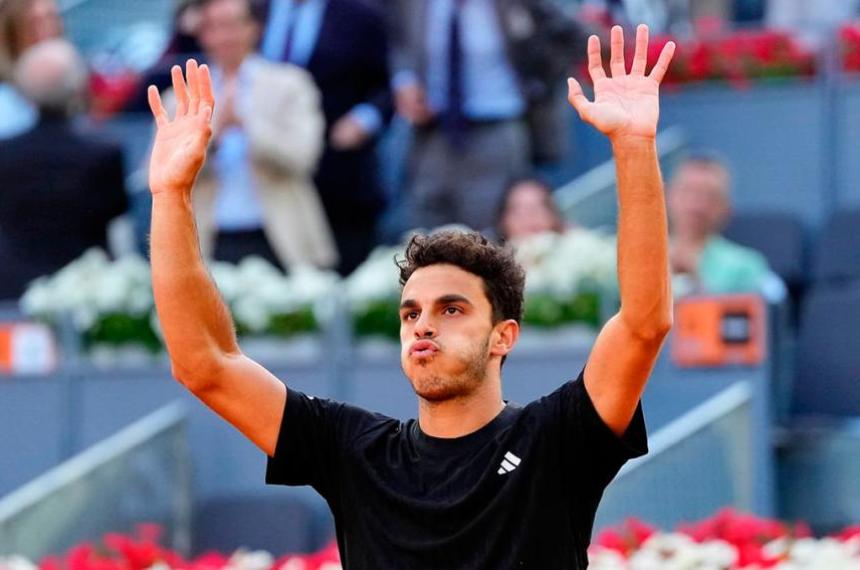 Francisco Ceruacutendolo sigue encendido- vencioacute a Jarry y avanzoacute en el Masters 1000 de Roma