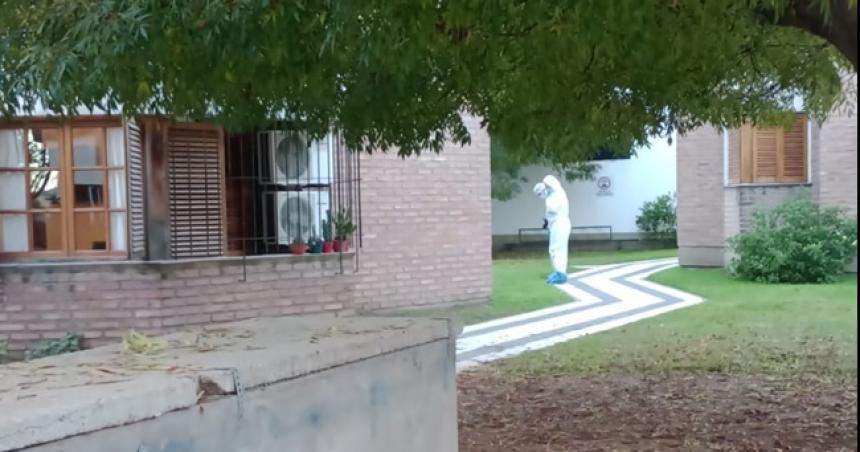 Una mujer en estado criacutetico tras caer desde 10 metros de altura