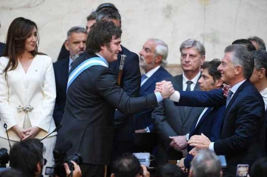 Javier Milei contra Mauricio Macri- El ladroacuten cree a todos de su misma condicioacuten 