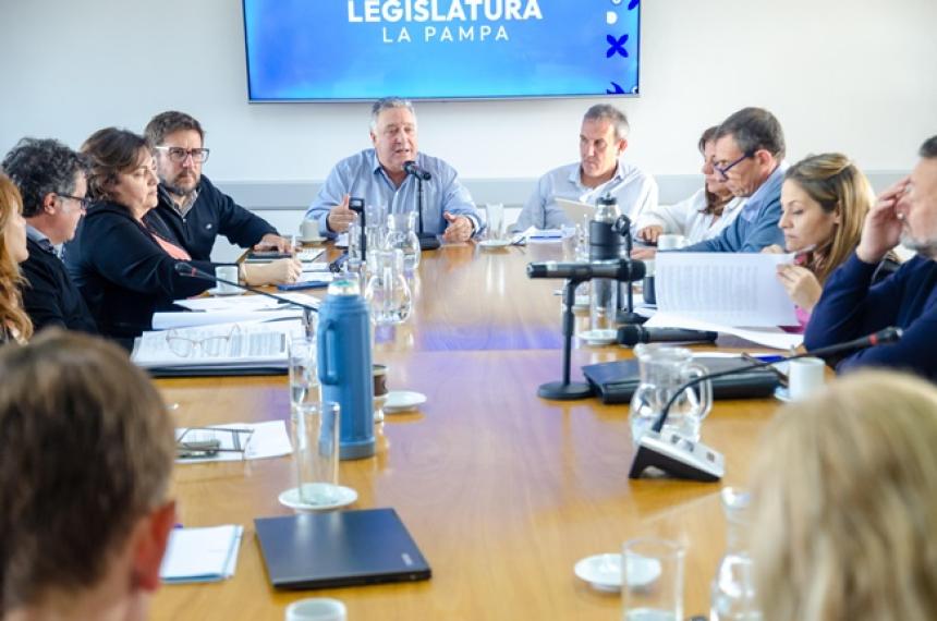 Diputados aprobaron pedido de informes al Banco de La Pampa por estafas  