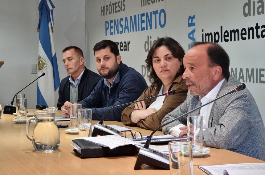 El ministro Di Naacutepoli presentoacute los cambios en Seguridad Vial