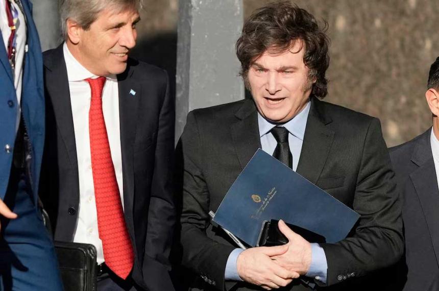 El Gobierno celebroacute el dato de inflacioacuten y lo atribuyoacute al ajuste fiscal y a la salida del cepo