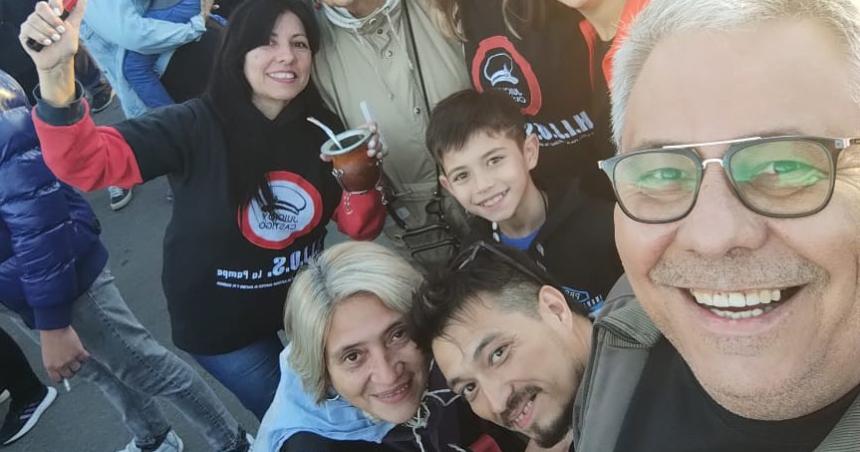 HIJOS La Pampa se sumoacute la campantildea paraencontrar a los nietos de Oesterheld