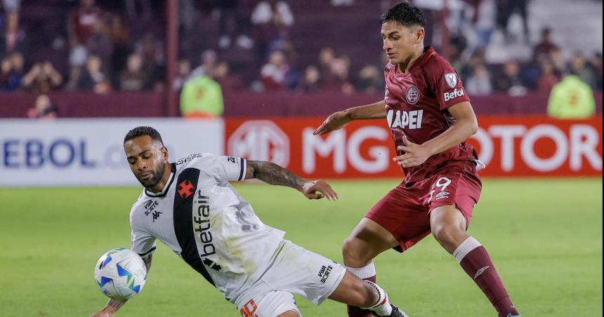 Lanuacutes se aseguroacute el primer lugar del grupo