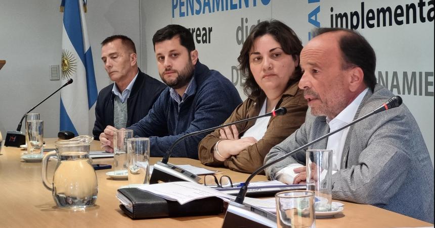 El ministro Di Naacutepoli presentoacute los cambios en Seguridad Vial