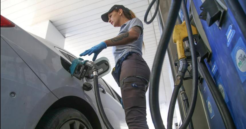 Ahora YPF subioacute los combustibles hasta 04-en-porciento-