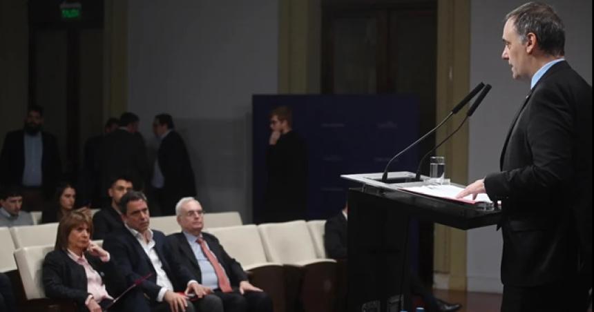 El Gobierno anuncioacute una reforma migratoria