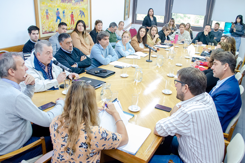 Avanza en la Legislatura el proyecto para crear un Iacutendice Crianza Provincial