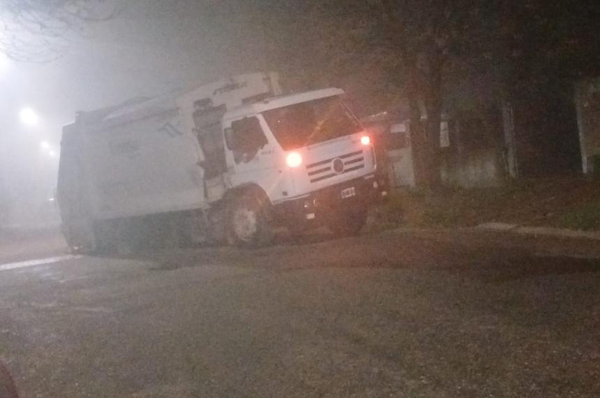 Otro camioacuten del EMHSU cayoacute a un nuevo pozo