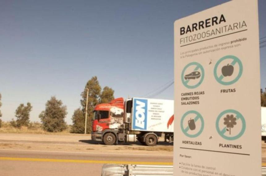 Nacioacuten dice que mantiene la barrera pero podriacutea dejar ingresar asado