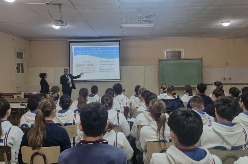 Maacutes de 180 estudiantes participaron del programa Educacioacuten  Justicia en Pico y Alvear