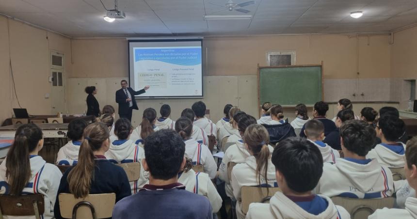 Maacutes de 180 estudiantes participaron del programa Educacioacuten  Justicia en Pico y Alvear