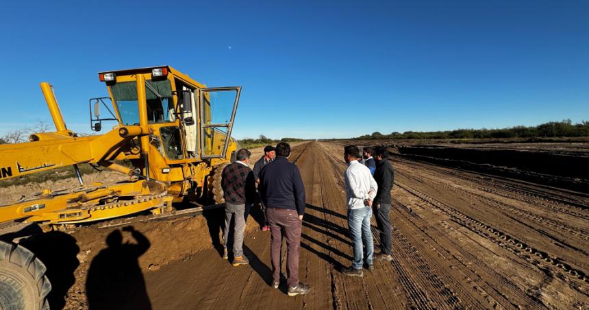 Vialidad Provincial avanza en la recuperacioacuten de la Ruta 30