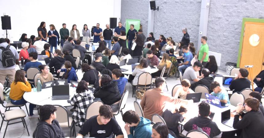 Nueva jornada de formacioacuten en desarrollo de software