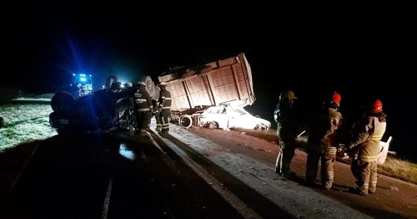 Dos heridos luego de un vuelco en la Ruta 35
