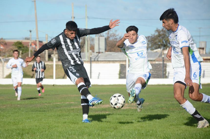 Santa Rosa volvioacute a festejar en el minuto final
