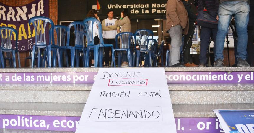 Conflictos laborales bolsillos golpeados- el Comercio entendioacute que no se salva solo