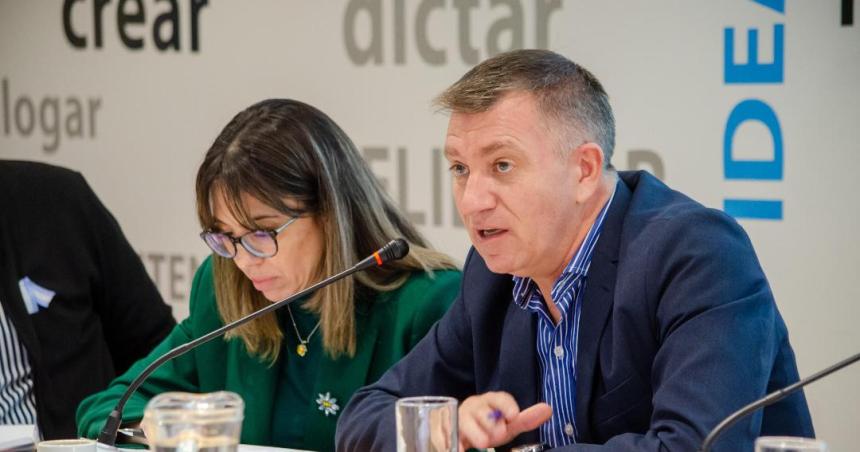 Bisterfeld en la Legislatura- visto bueno para la Cuenta de Inversioacuten