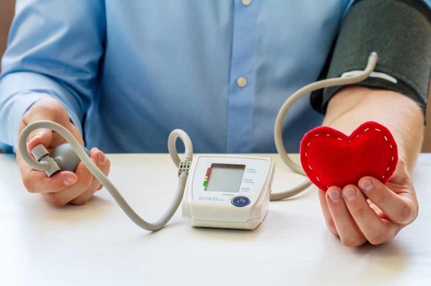 Cuaacutel es el valor normal de presioacuten arterial y por queacute es diferente para pacientes hipertensos