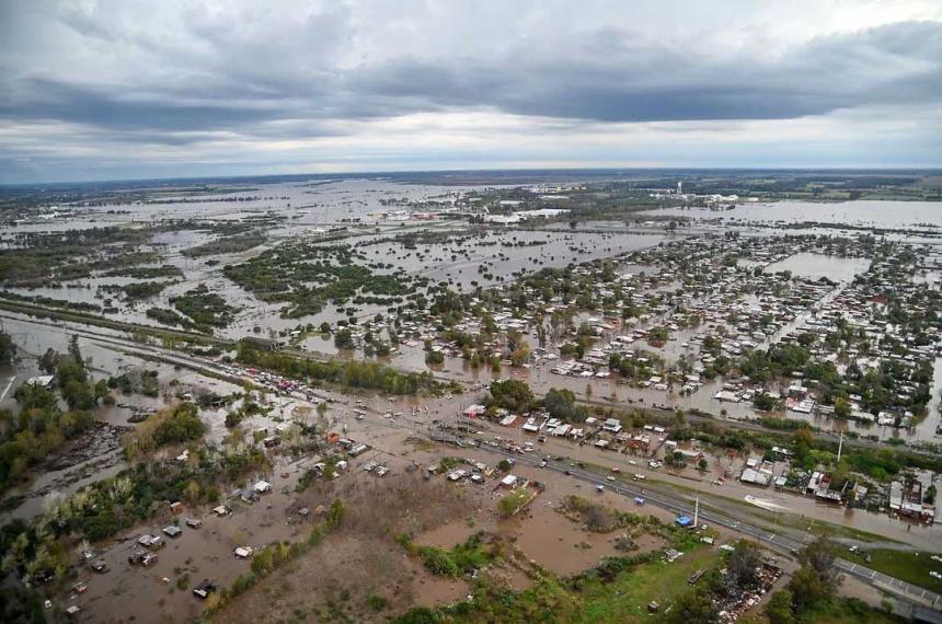 Patricia Bullrich anuncioacute ayuda directa para los afectados por el temporal en Buenos Aires