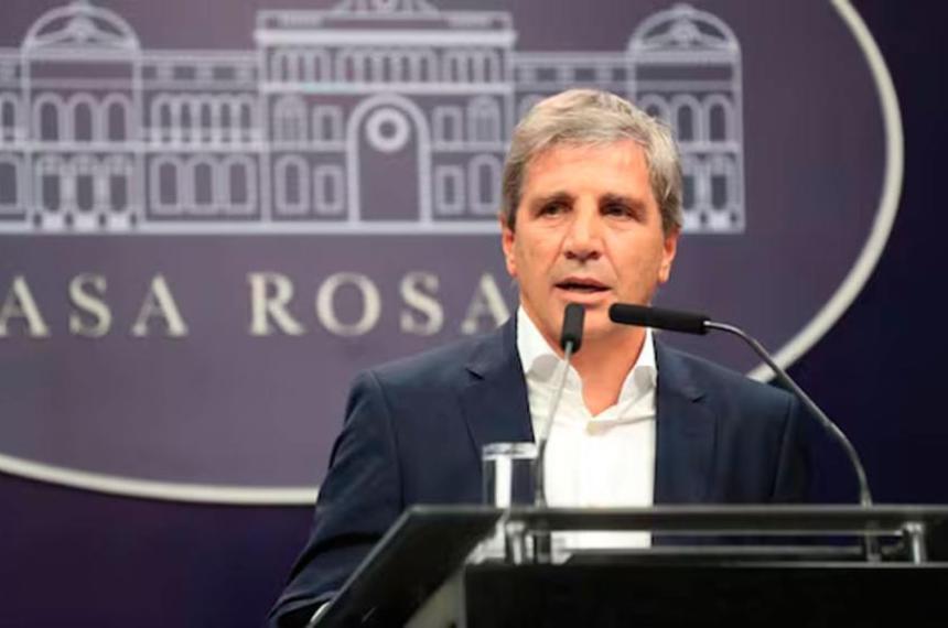 Luis Caputo habloacute sobre las medidas para el uso de los doacutelares del colchoacuten- No es un blanqueo