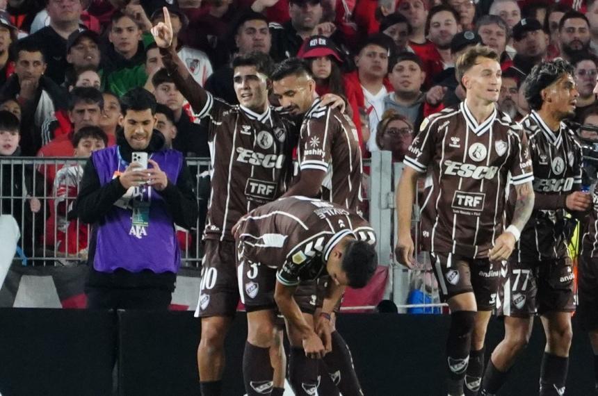 Platense eliminoacute a River y se clasificoacute a la semifinal del Torneo Apertura