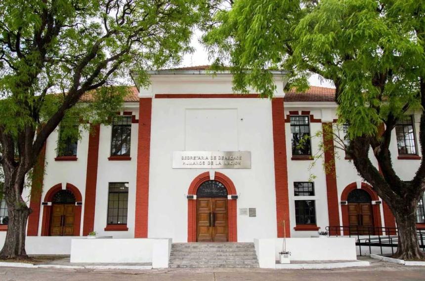 El Gobierno degradoacute la secretariacutea de DDHH a subsecretariacutea y recortaraacute al 30-en-porciento- del personal
