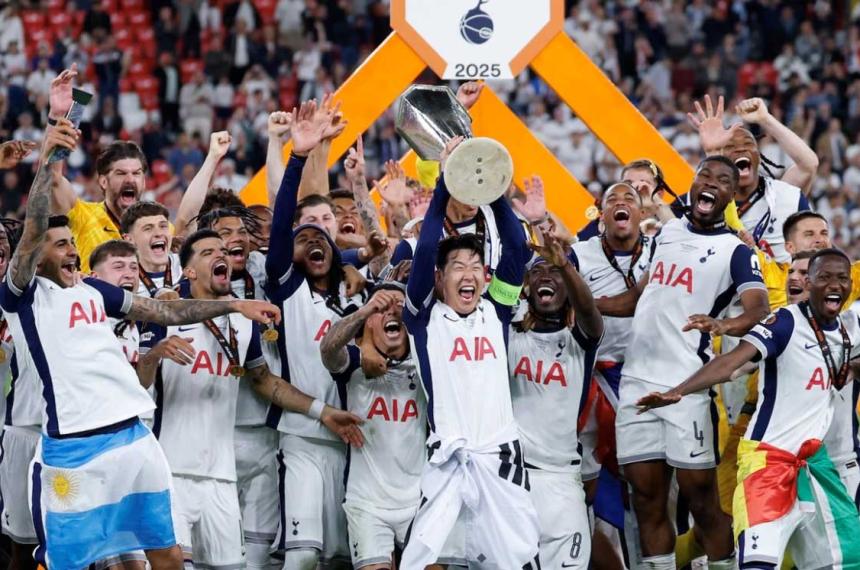 El Tottenham del Cuti Romero salioacute campeoacuten de la Europa League
