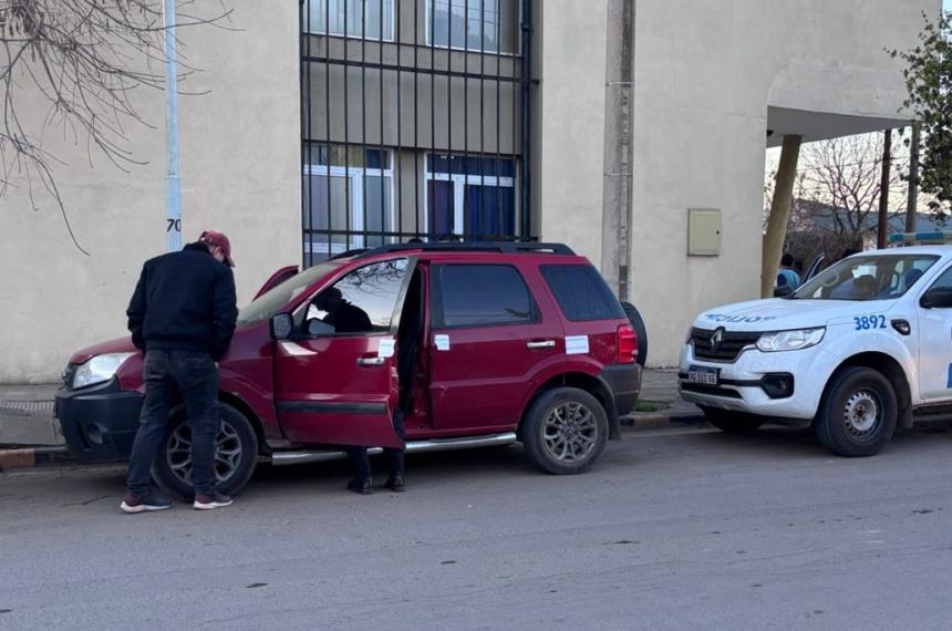 Cuatro bonaerenses detenidos en Realicoacute por un cuento del tiacuteo