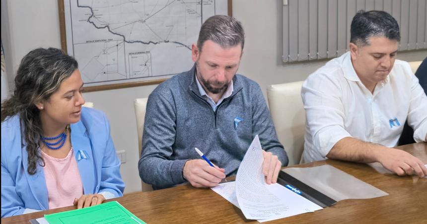 Invierten maacutes de 70 millones para dar energiacutea eleacutectrica en barrios de viviendas
